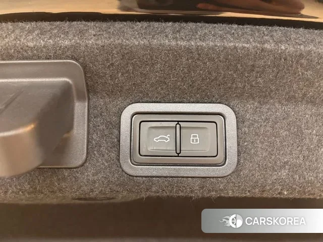 Audi A6 (C8) id 3355919 из Кореи 7