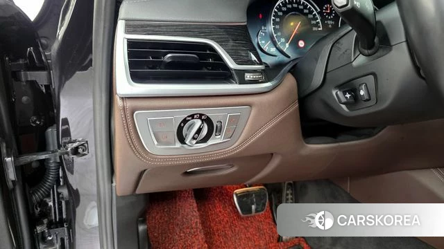 BMW 7 Series (G11) id 3873873 из Кореи 7