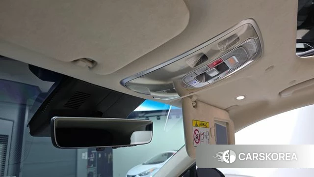 Genesis GV70 id 3891100 из Кореи 7