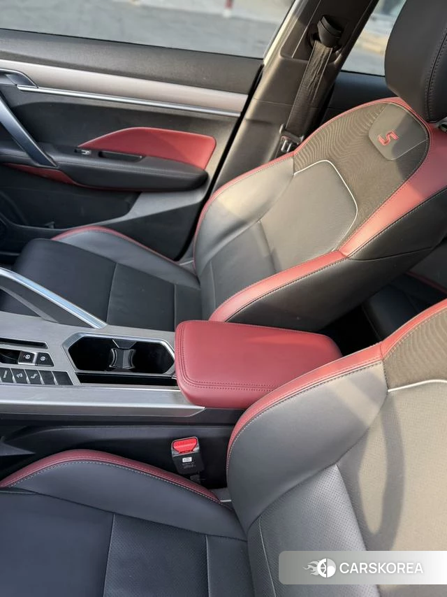 Geely Automobile Binyue id 4207643 из Китая 7