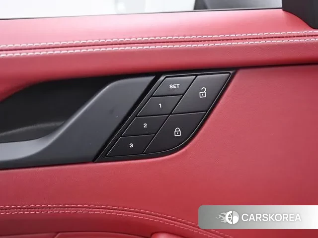 Porsche 911(992) id 2988682 из Кореи 7