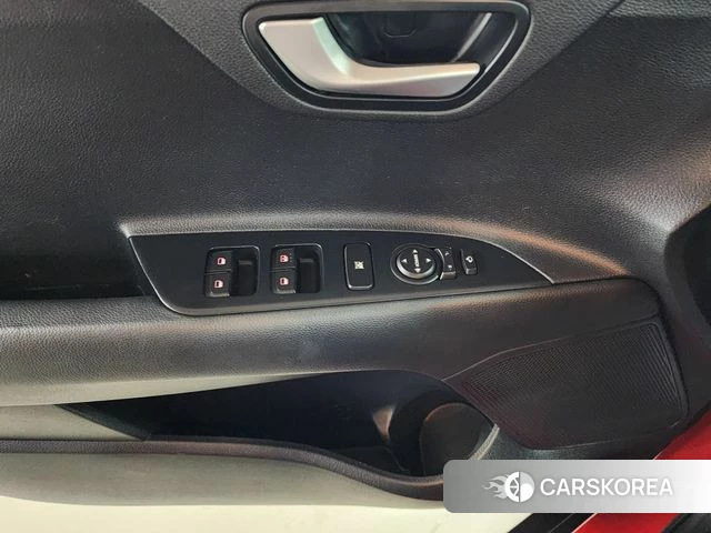 Kia Stonic id 4525771 из Кореи 7