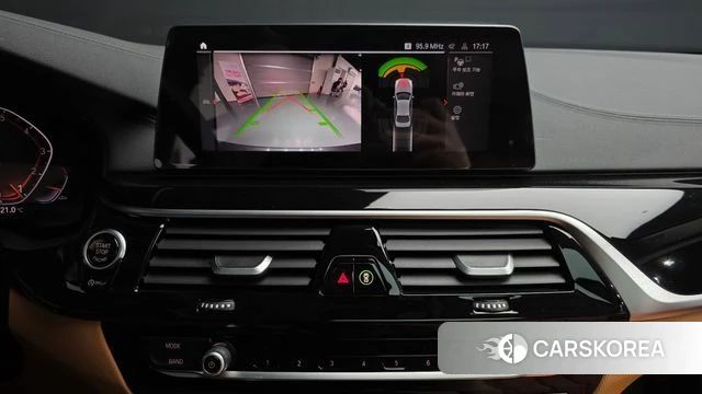BMW 5 Series (G30) id 4429927 из Кореи 7