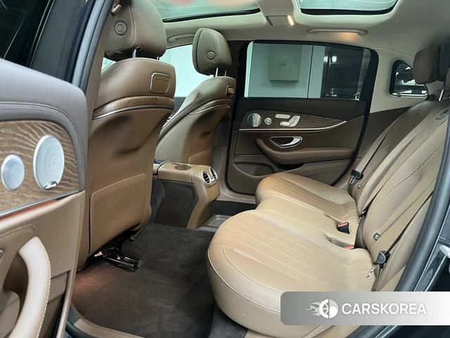 Mercedes-Benz E-class id 3901936 из Китая 7