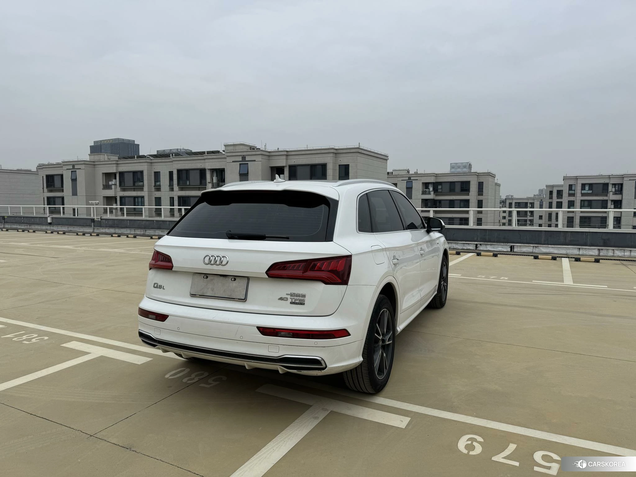 Audi Q5L id 4461480 из Китая 7