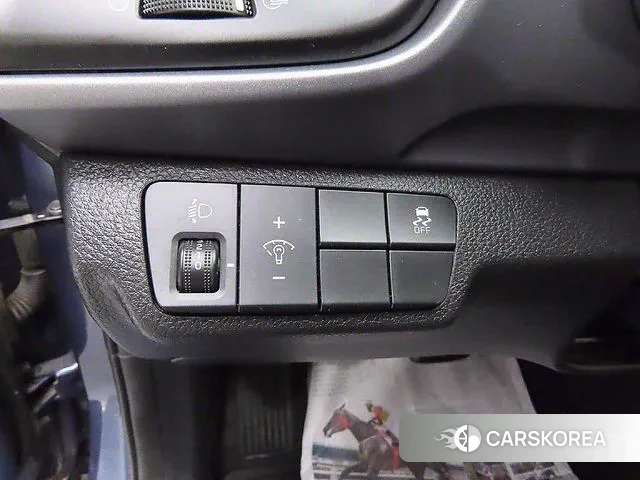 Kia Stonic id 3004604 из Кореи 7