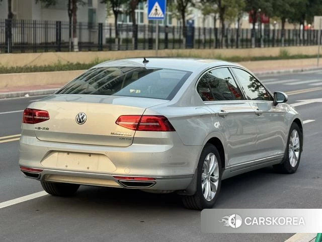 Volkswagen Magotan id 4221351 из Китая 7