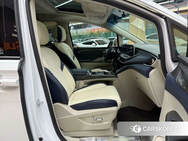 Buick GL8 id 3869808 из Китая 7