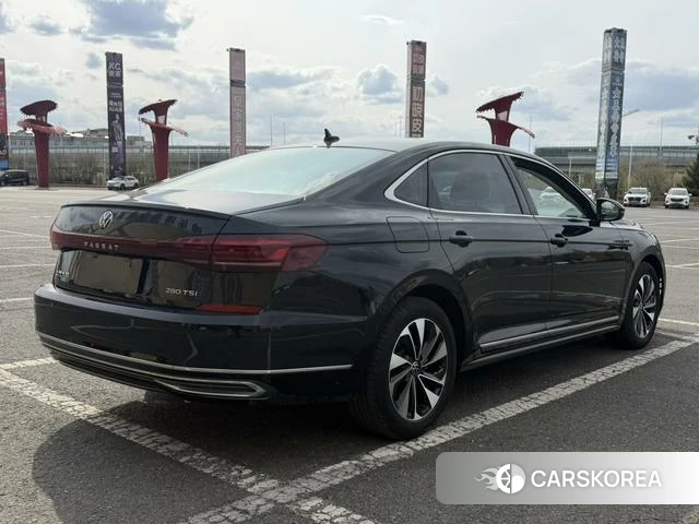 Volkswagen Passat id 4328782 из Китая 7