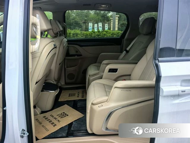 Buick GL8 PHEV id 4198772 из Китая 7