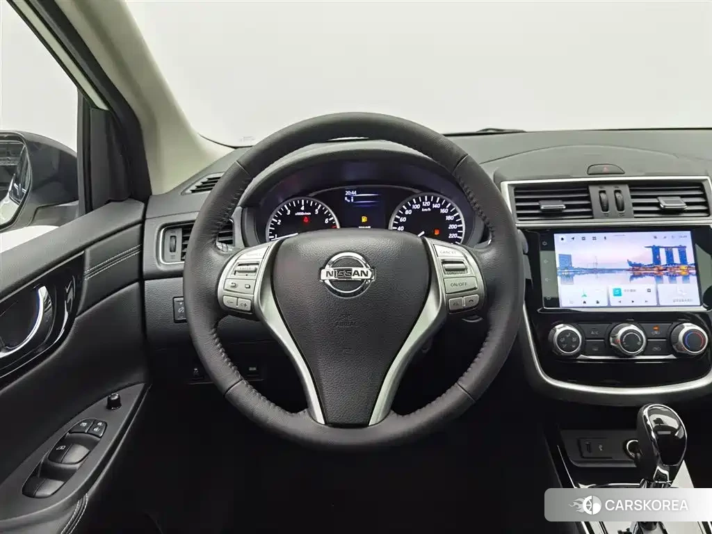 Nissan Tiida id 4565402 из Китая 7