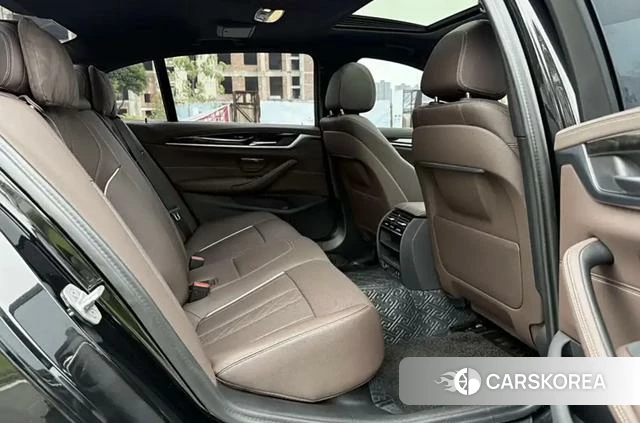 BMW 5 series PHEV id 4213653 из Китая 7