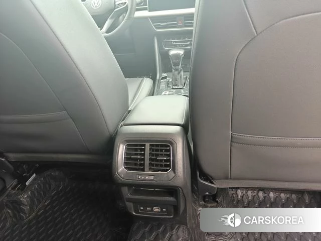 Volkswagen Tiguan L id 4366006 из Китая 7
