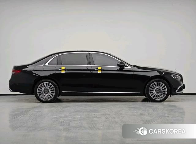 Mercedes-Benz E-class id 4265416 из Китая 7