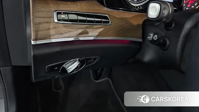 Mercedes-Benz E-Class W213 id 3302608 из Кореи 7