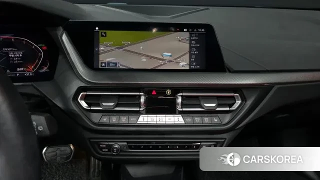 BMW 1 Series (F40) id 2989671 из Кореи 7