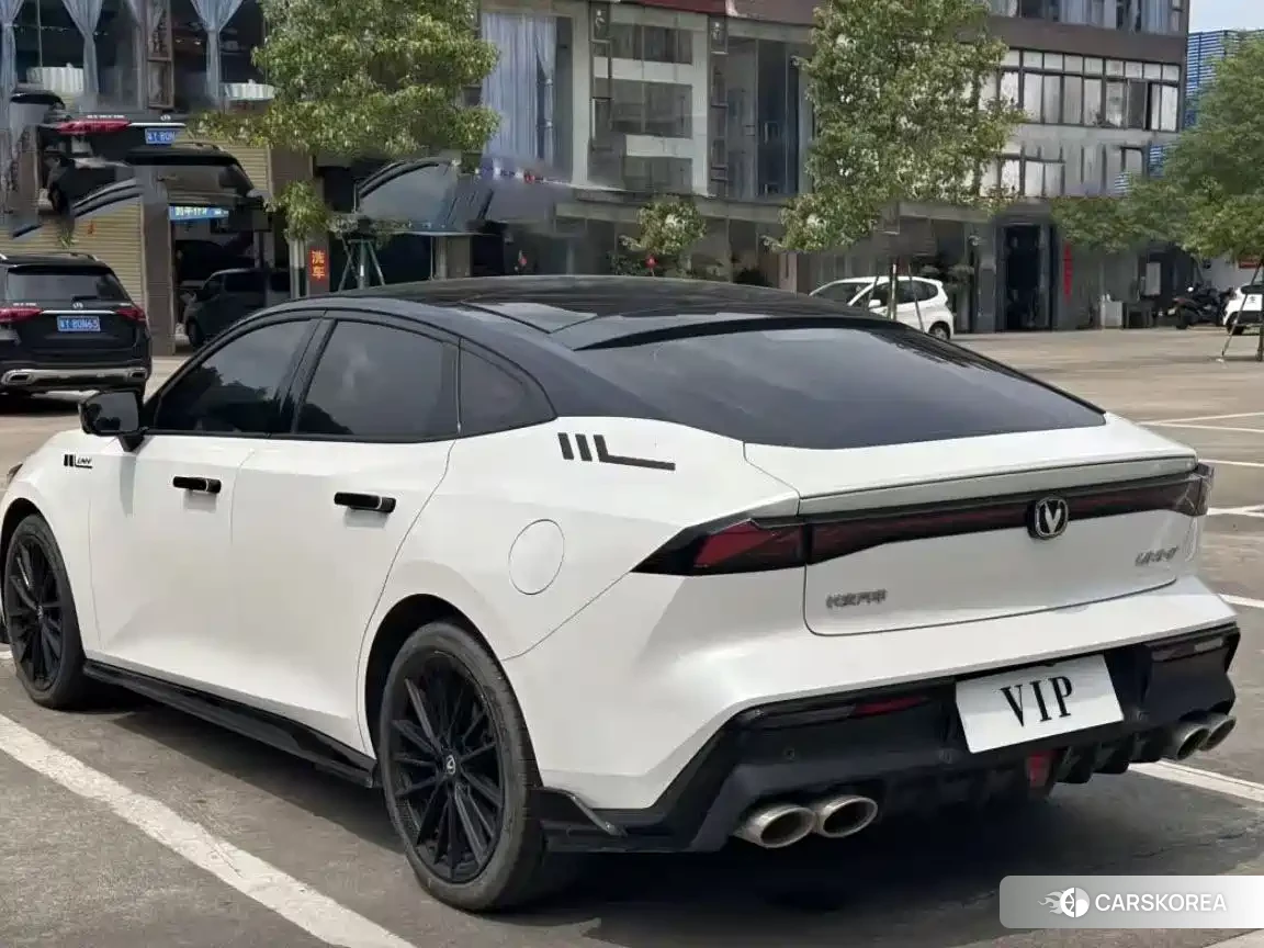 Chang'an UNI-V id 4599814 из Китая 7