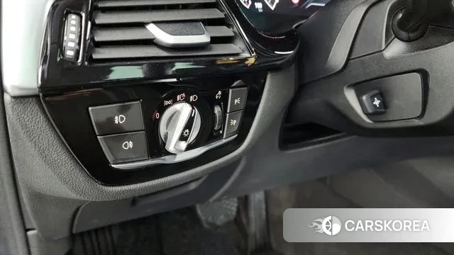 BMW 5 Series (G30) id 3728240 из Кореи 7