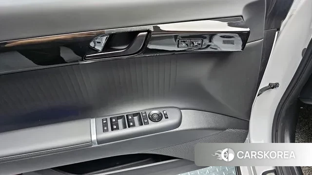 Hyundai Grandeur Hybrid (GN7) id 3002428 из Кореи 7