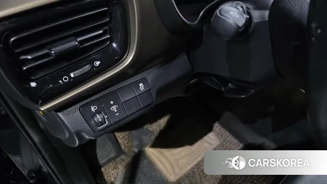 Kia Stonic id 3789755 из Кореи 7