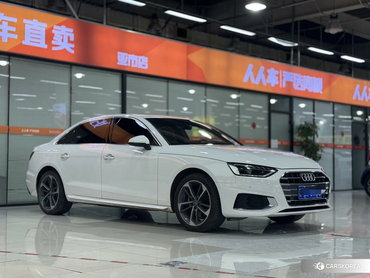 Audi A4L id 4405844 из Китая 7