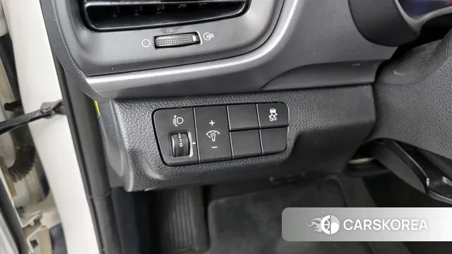 Kia Stonic id 3485060 из Кореи 7