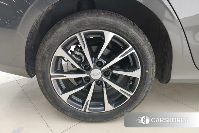 Geely Automobile Emgrand id 4209133 из Китая 7