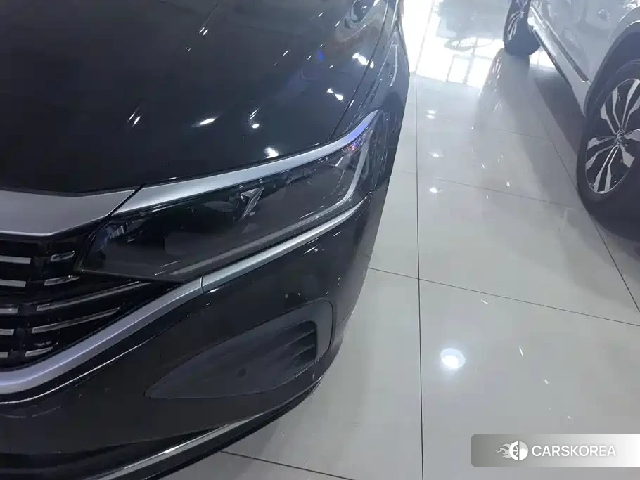 Volkswagen Passat id 4576651 из Китая 7