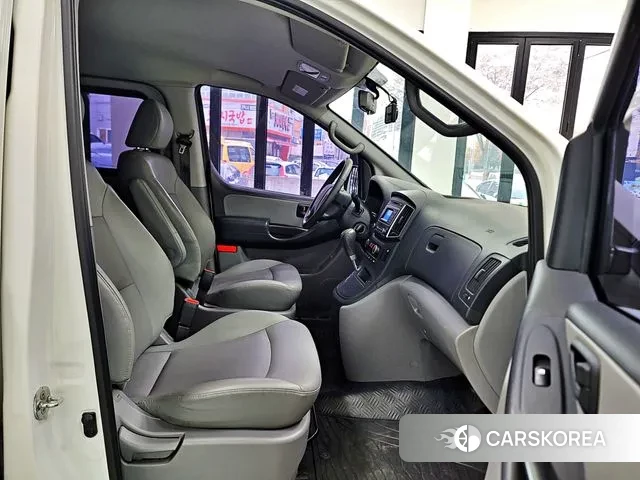 Hyundai The New Grand Starex id 3356789 из Кореи 7