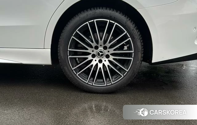 Mercedes-Benz Class C id 4213347 из Китая 7