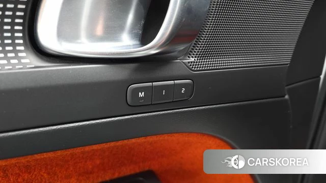 Volvo XC40 id 3899827 из Кореи 7