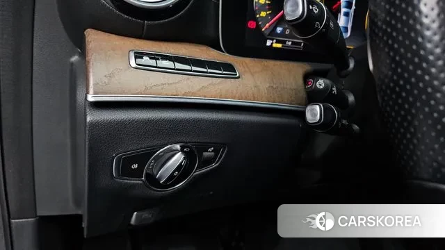 Mercedes-Benz E-Class W213 id 3656928 из Кореи 7