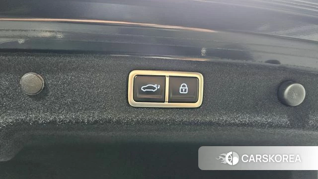 Hyundai Grandeur Hybrid (GN7) id 4630664 из Кореи 7