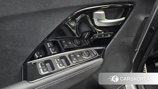 Kia Niro id 3505396 из Кореи 7