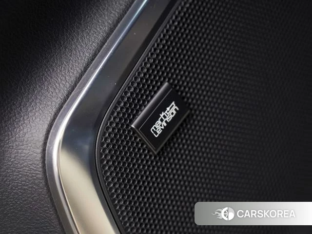 Lexus LM id 4262244 из Китая 7