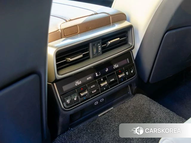 Lexus LX id 4272241 из Китая 7