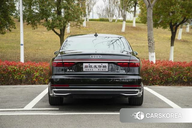 Audi A8 id 4259667 из Китая 7