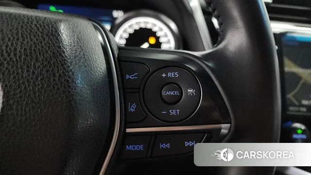 Toyota Camry (XV70) id 3905520 из Кореи 7