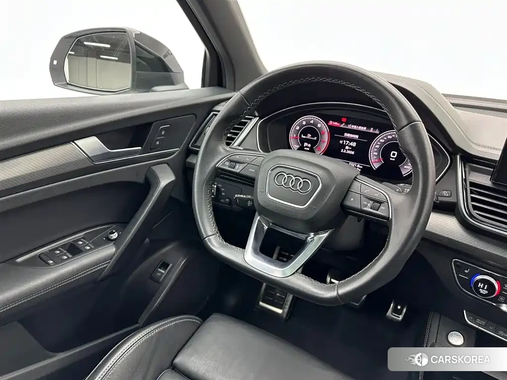 Audi Q5L id 4629610 из Китая 7