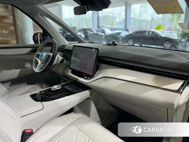 Volvo EM90 id 4198958 из Китая 7