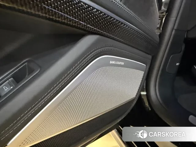 Audi S8 (D5) id 3443370 из Кореи 7