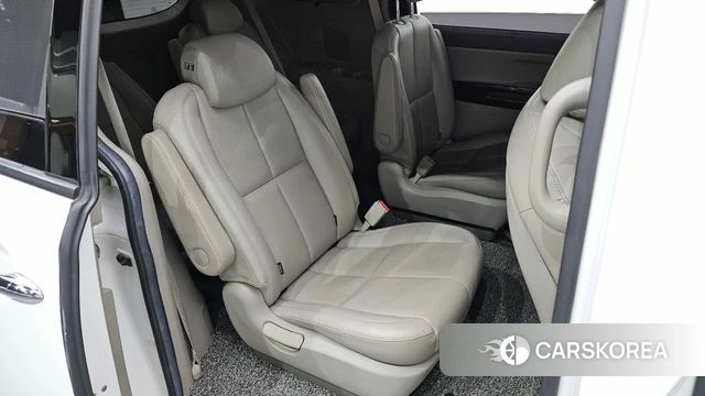 Kia All New Carnival id 4678057 из Кореи 7