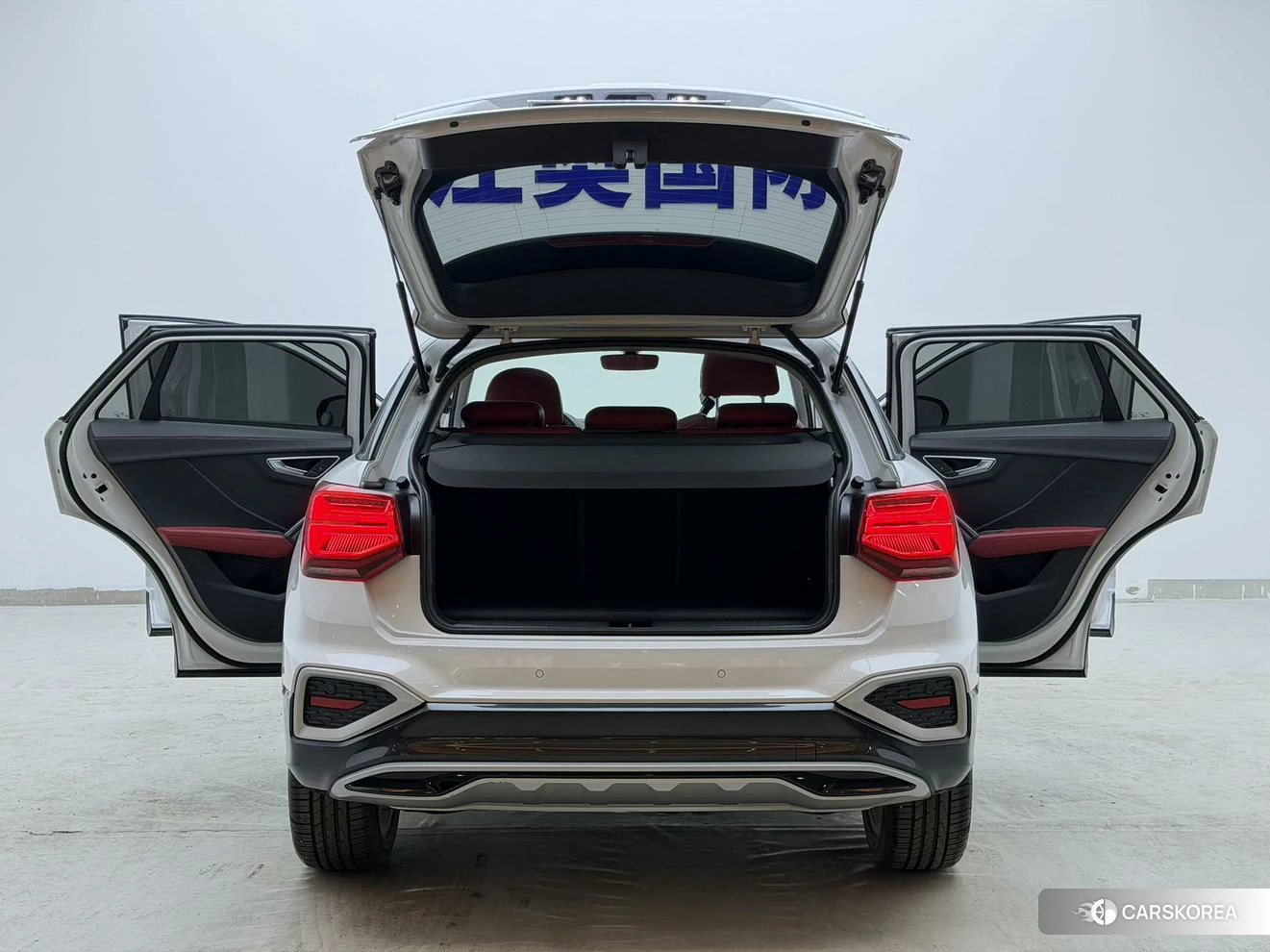 Audi Q2L id 4513439 из Китая 7