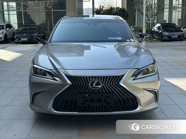Lexus ES id 4221002 из Китая 7