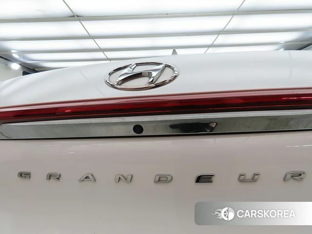 Hyundai The New Grandeur IG id 4601365 из Кореи 7