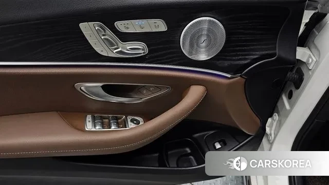 Mercedes-Benz E-Class W213 id 3344431 из Кореи 7
