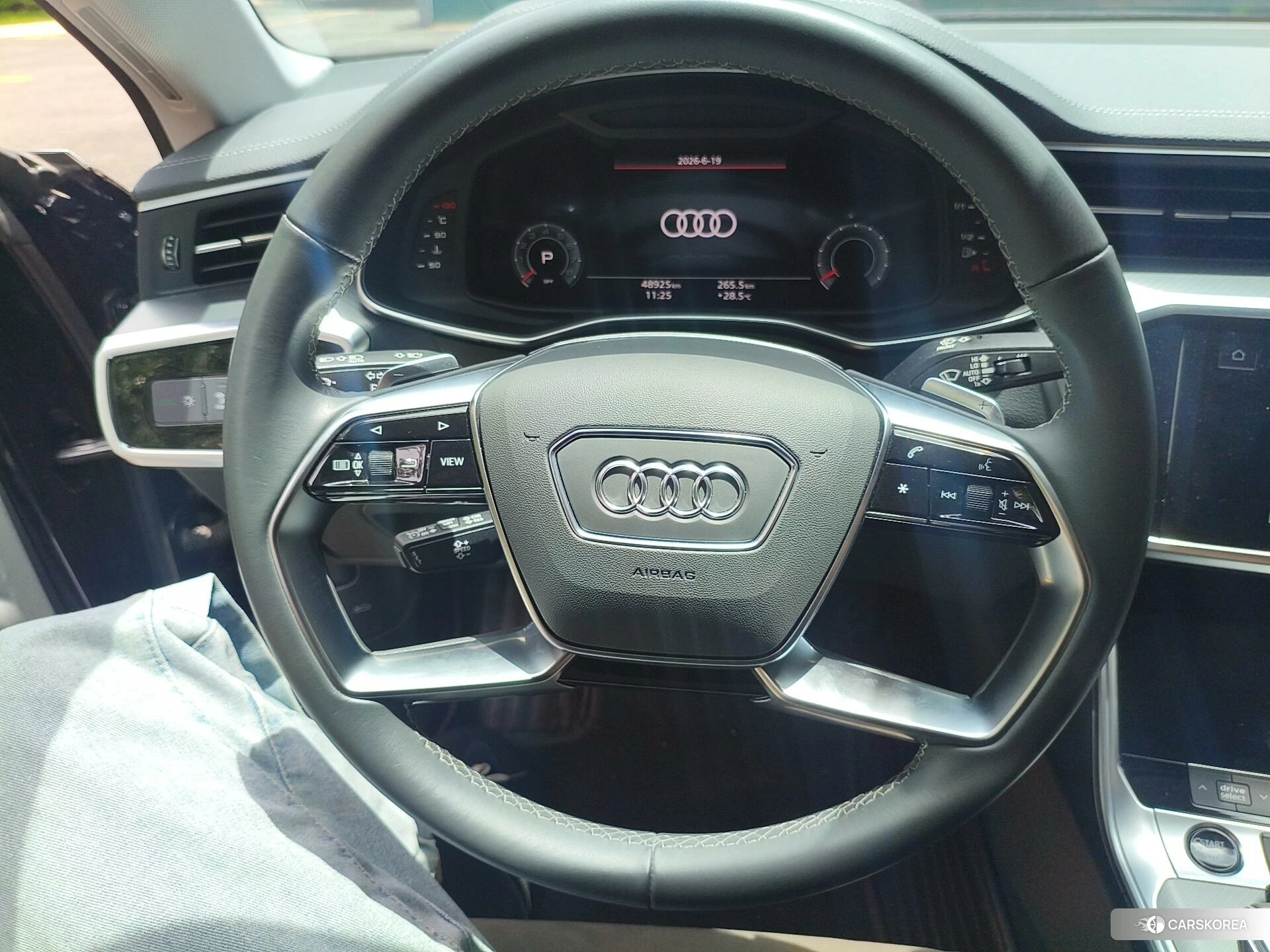 Audi A7L id 4479270 из Китая 7