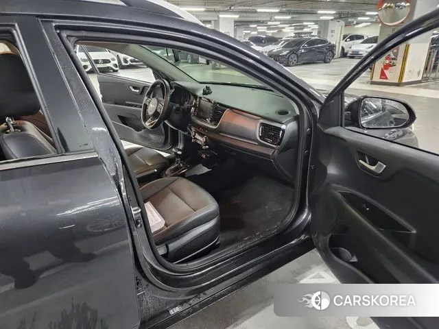 Kia Stonic id 3692950 из Кореи 7