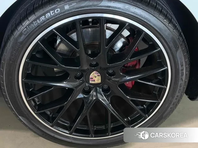 Porsche Panamera (971) id 3732916 из Кореи 7