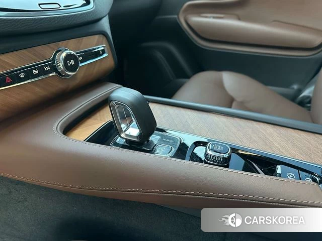 Volvo XC90 id 4208916 из Китая 7